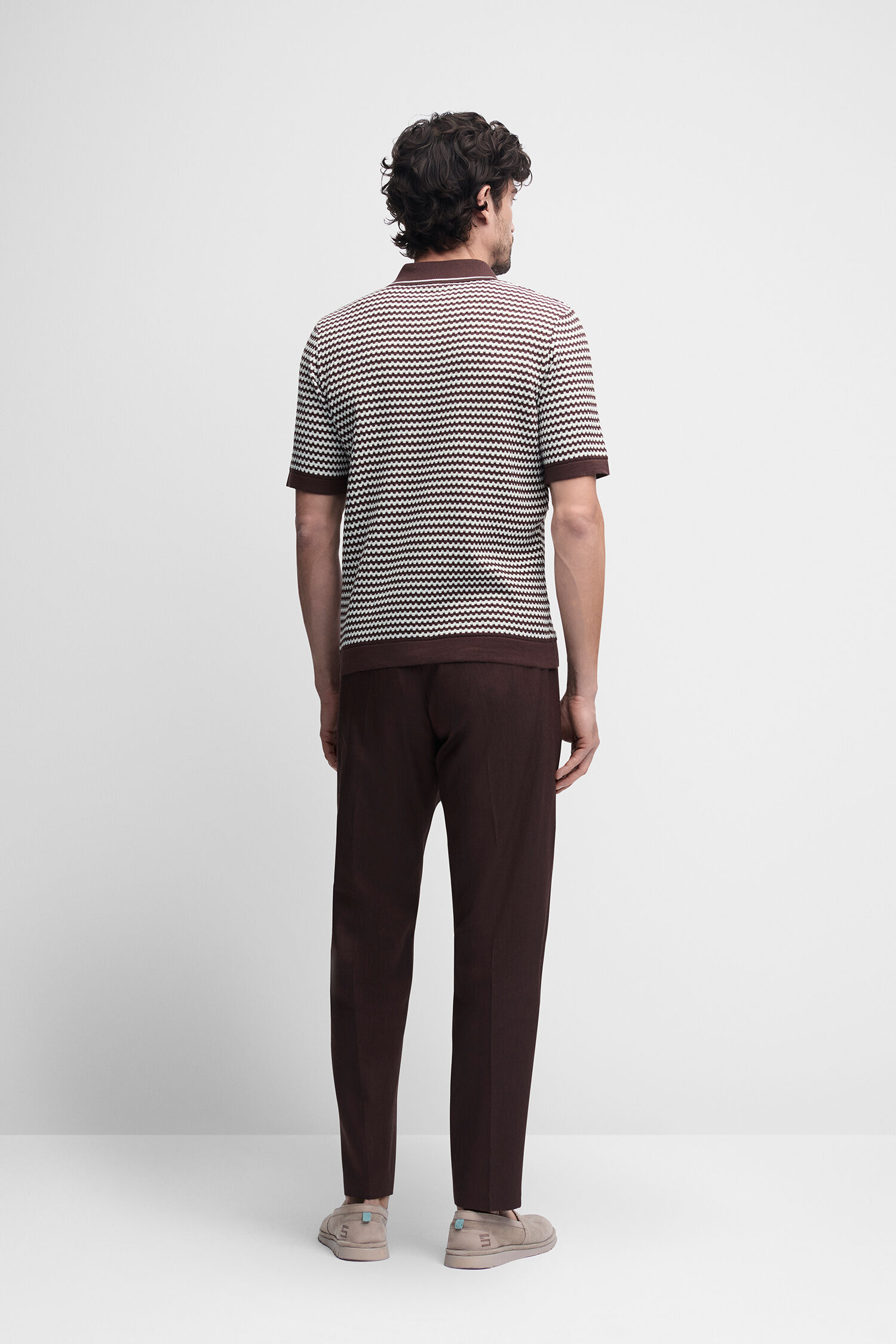 Hosen, Person, Stehend, Erwachsener, Mann