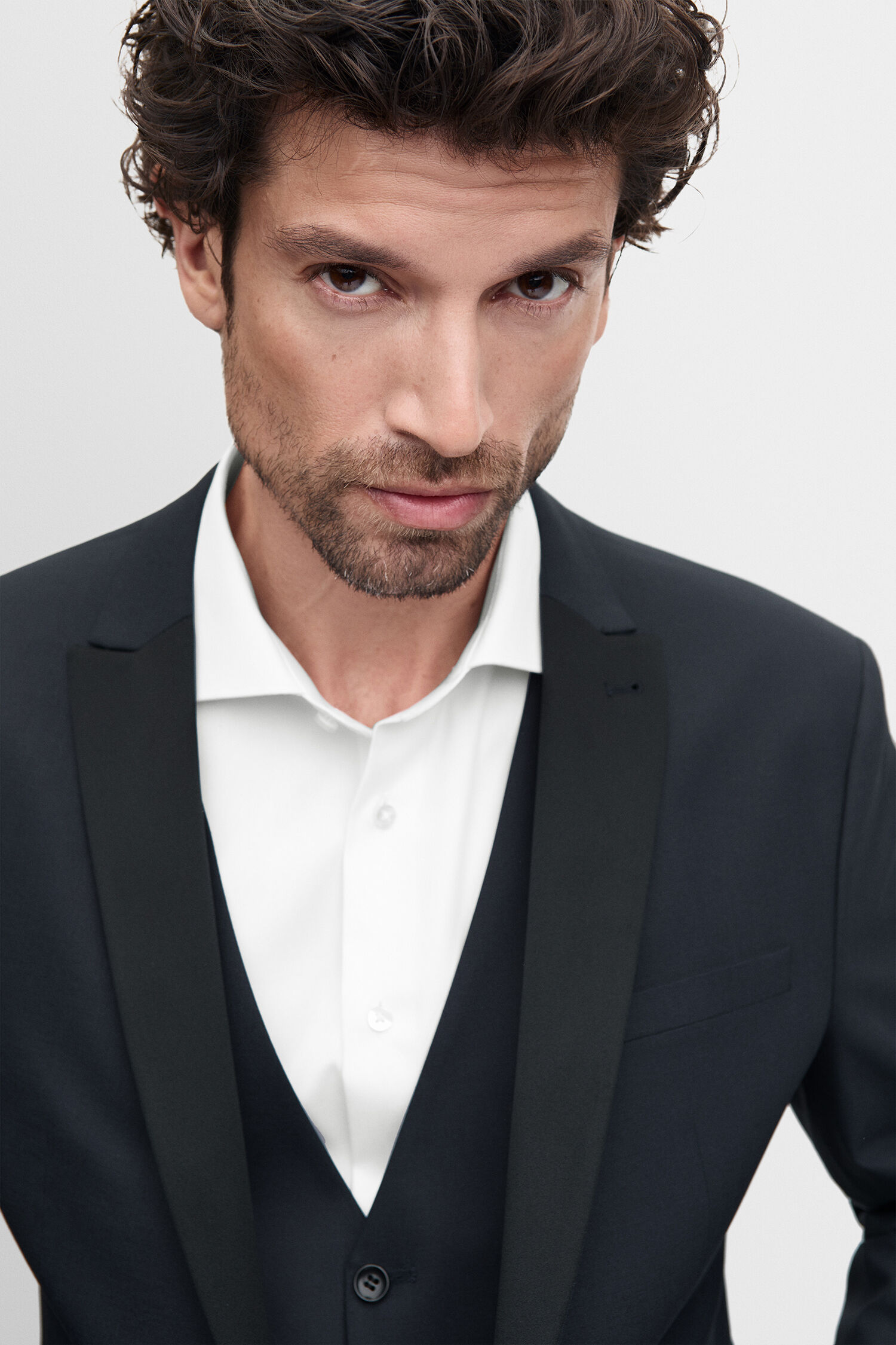 Herrenanzug, Anzugjacke, Weißes Hemd, Weste, Tailcoat