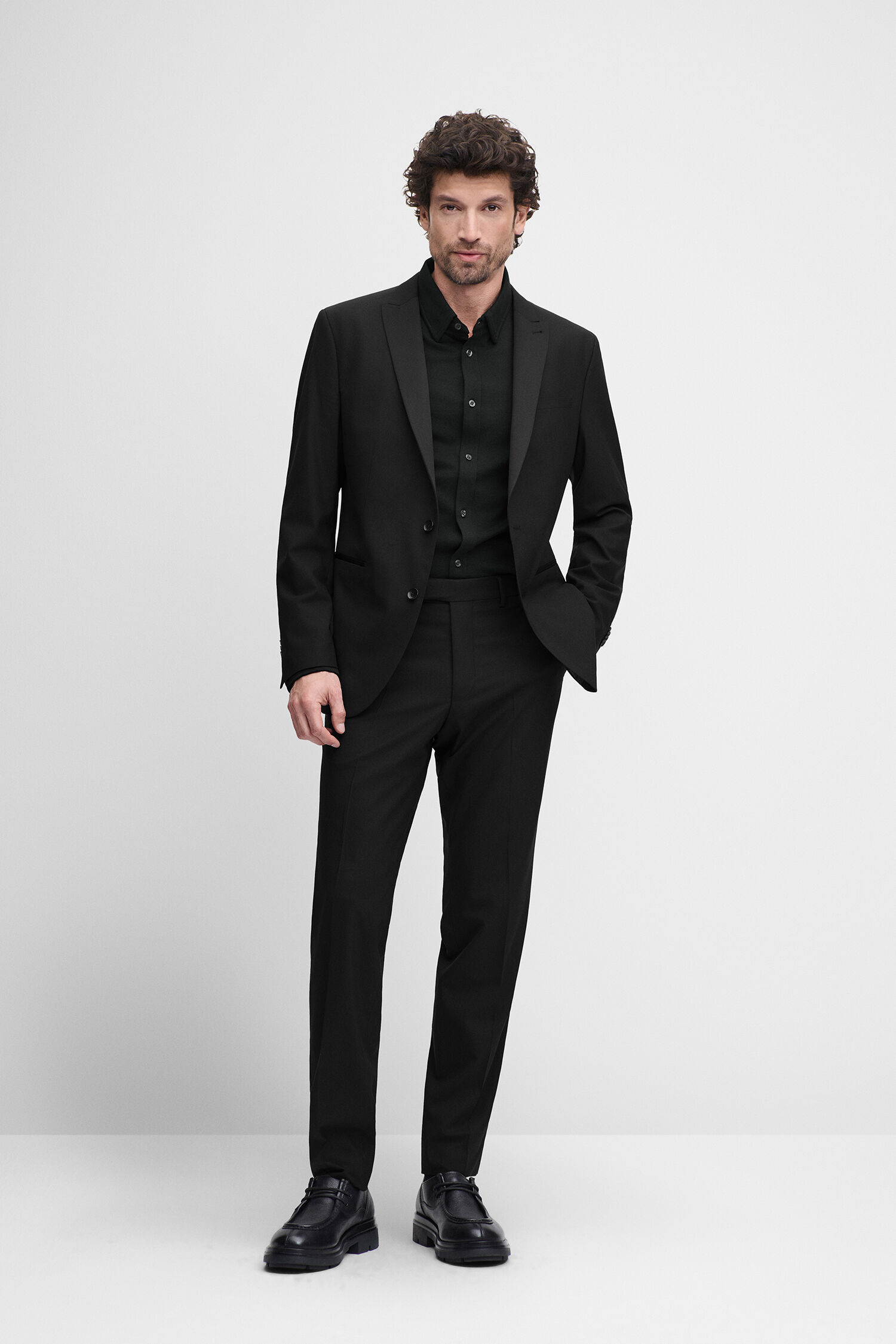 Anzug, Slim Fit, Schwarz, Smokingjacke, Lederschuhe