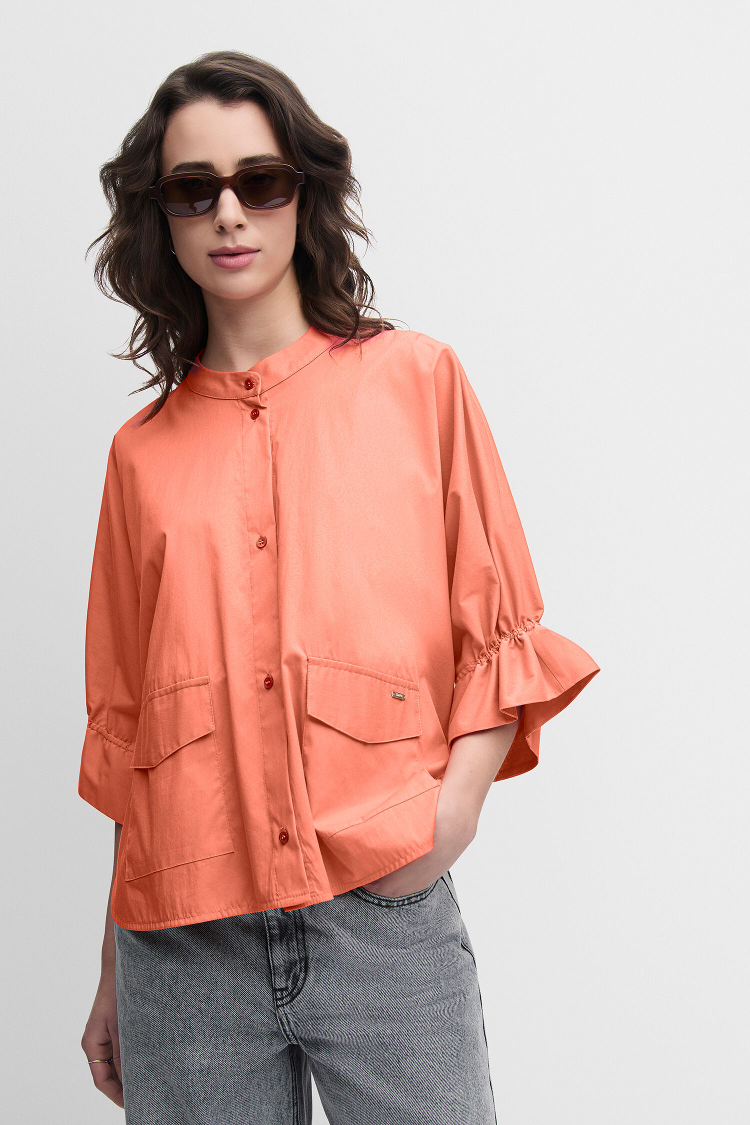 Bluse, Sonnenbrille, Hemd, Person, Frau - mandarine