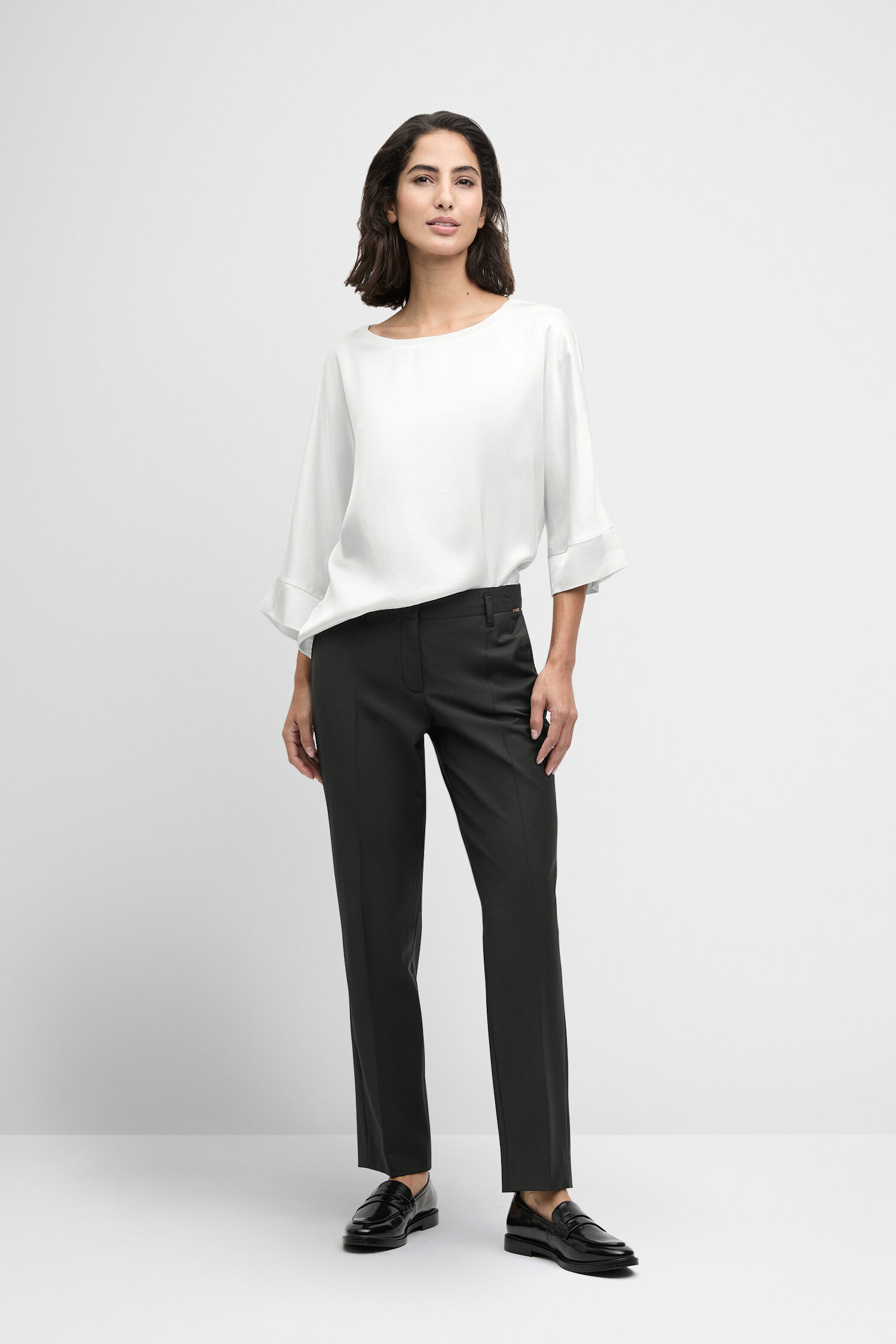 Bluse, Hosen, Langarm, Person, Frau