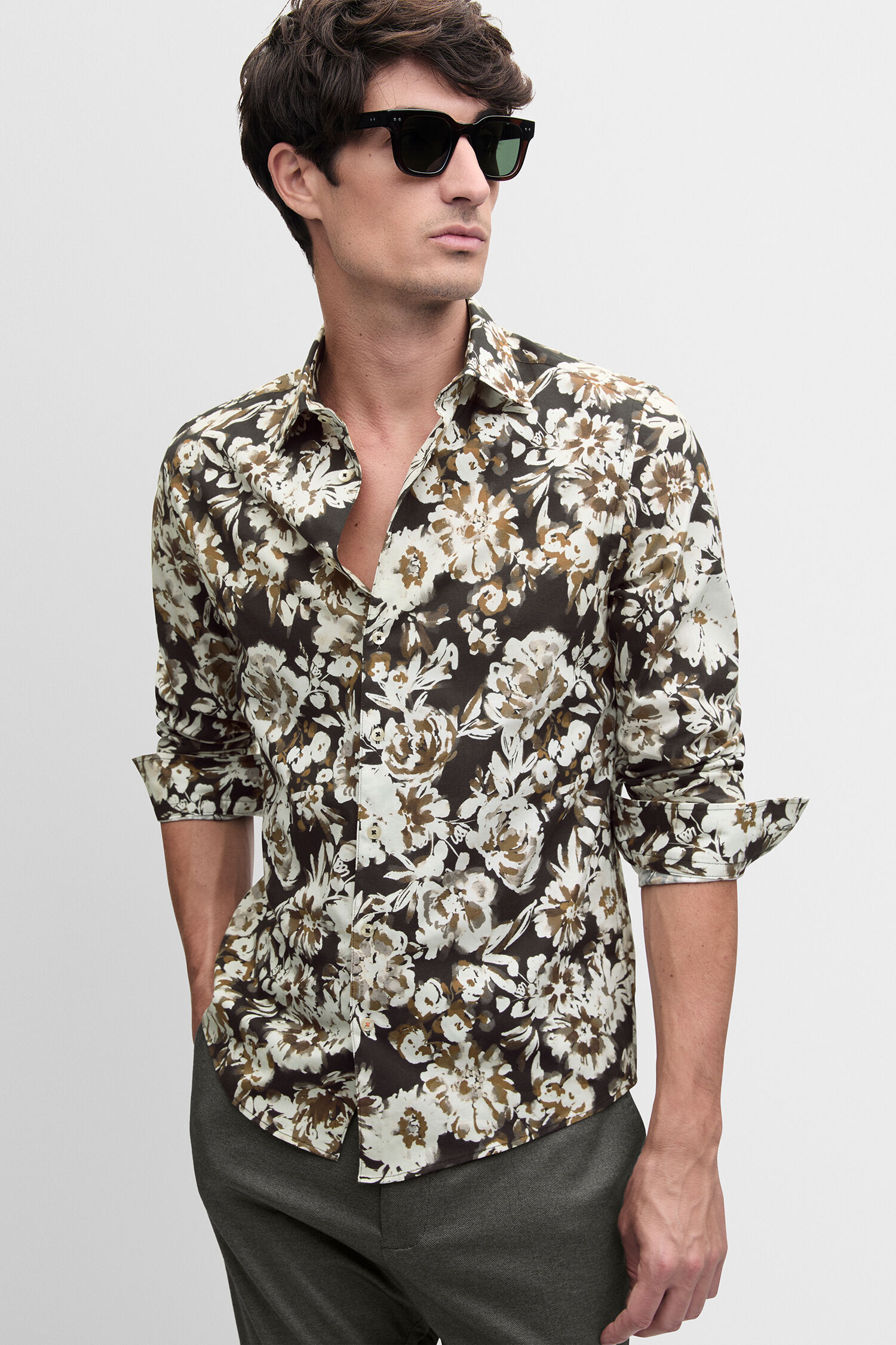 Hemd, Blumenmuster, Langarm, Button-Front, dunkle Farbe
