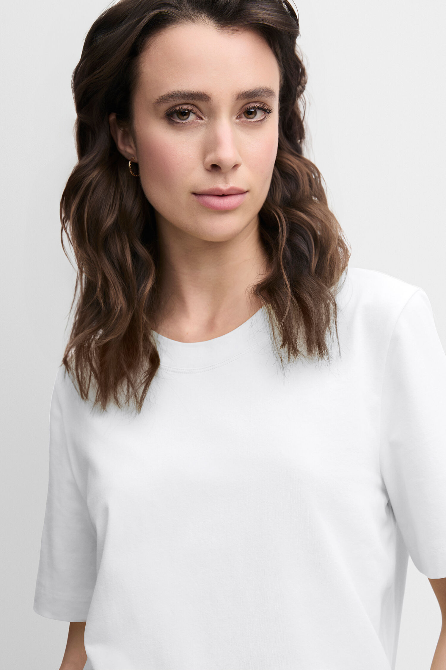 T-shirt, Bluse, Jeans, Person, Jugendlich