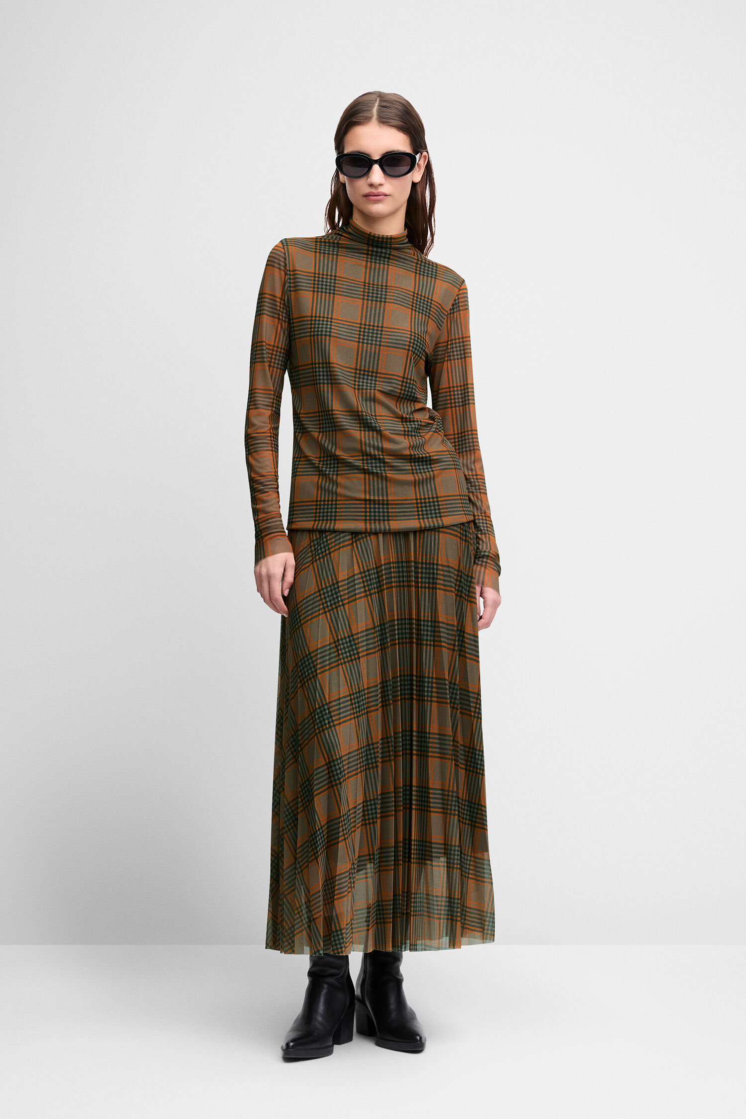 plaid, turtleneck, long-sleeve, maxi-skirt, earth-tone