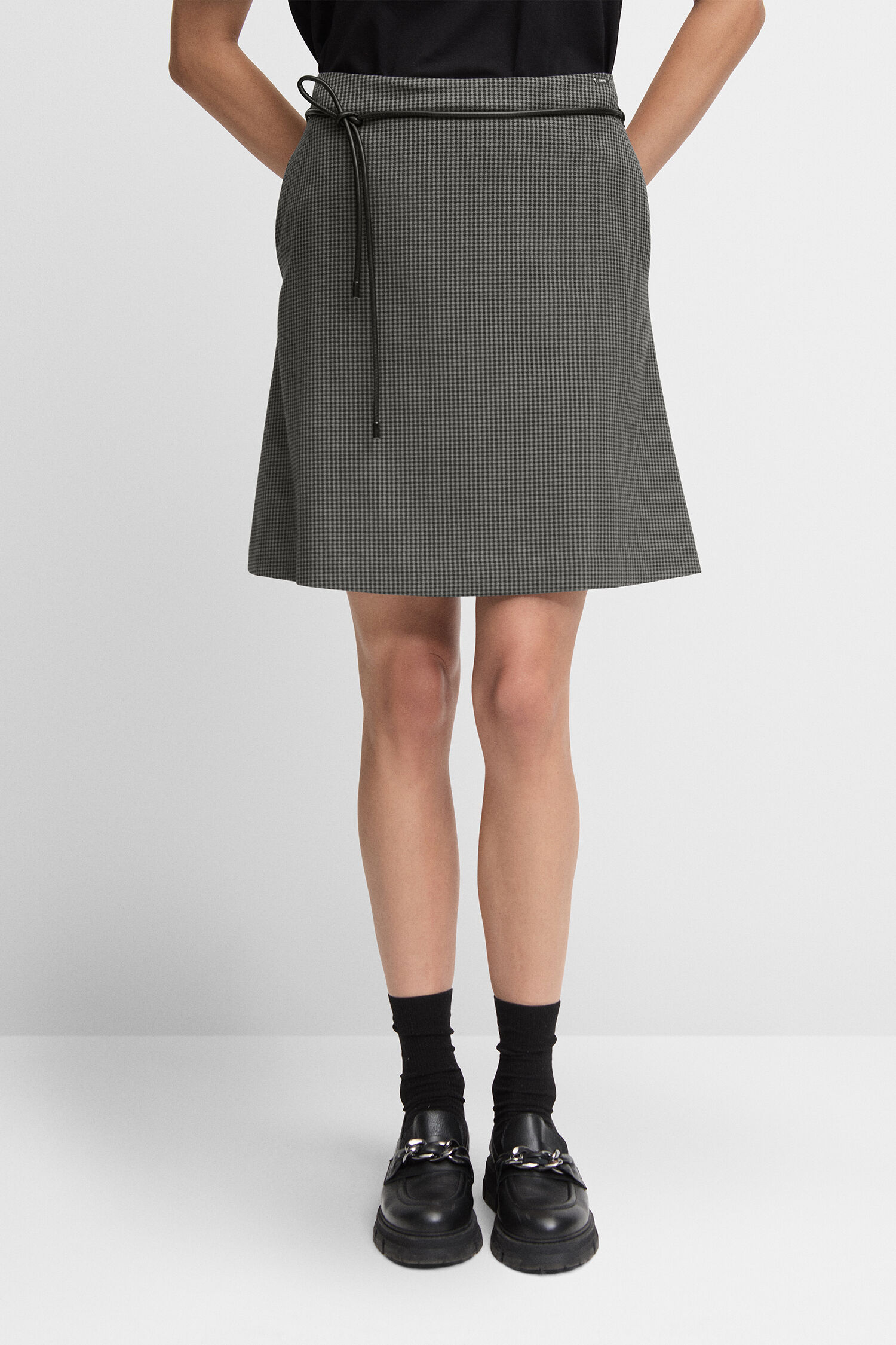 Bekleidung, Rock, Minirock, Person, Schuh
