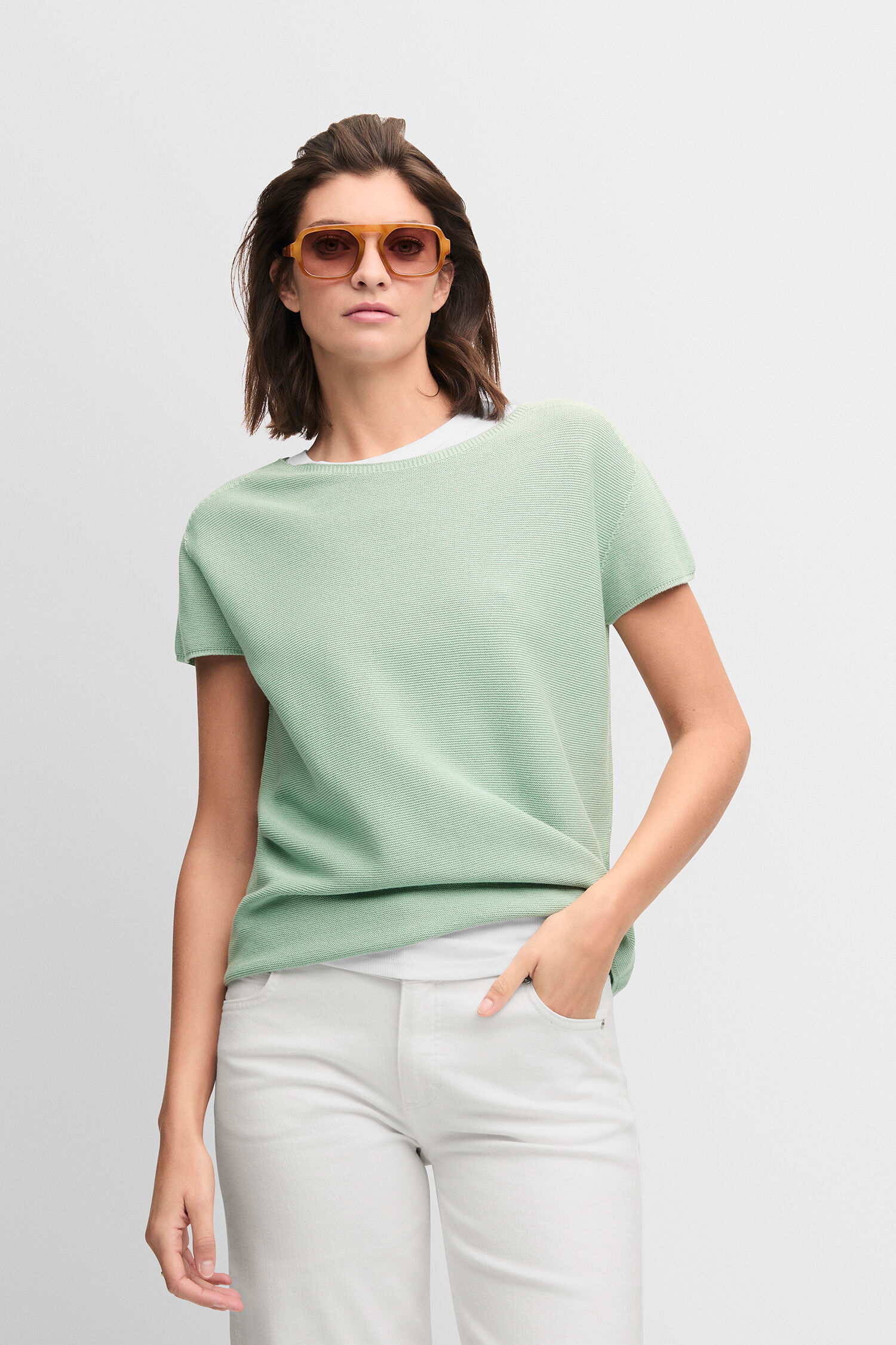 T-shirt, Bluse, Erwachsener, Person, Frau