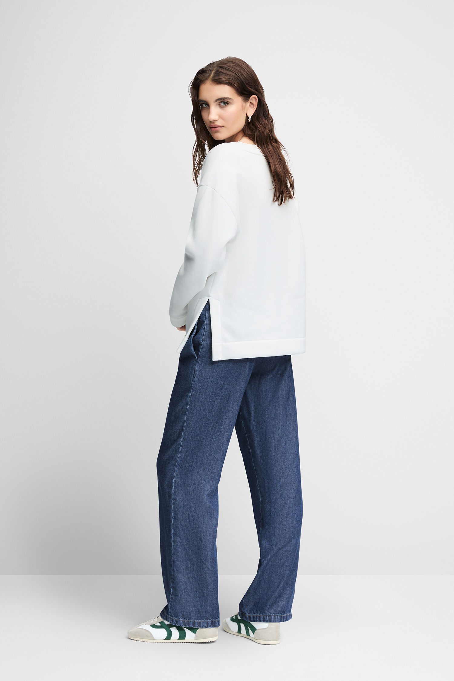 Hosen, Langarm, Jeans, Person, Jugendlich