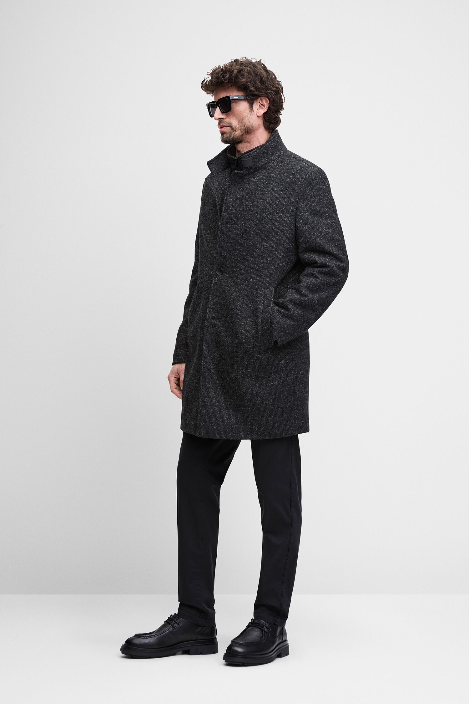 Mantel, Wollmantel, Dunkelgrau Mantel, Knie-langer Mantel, Schnürschuhe