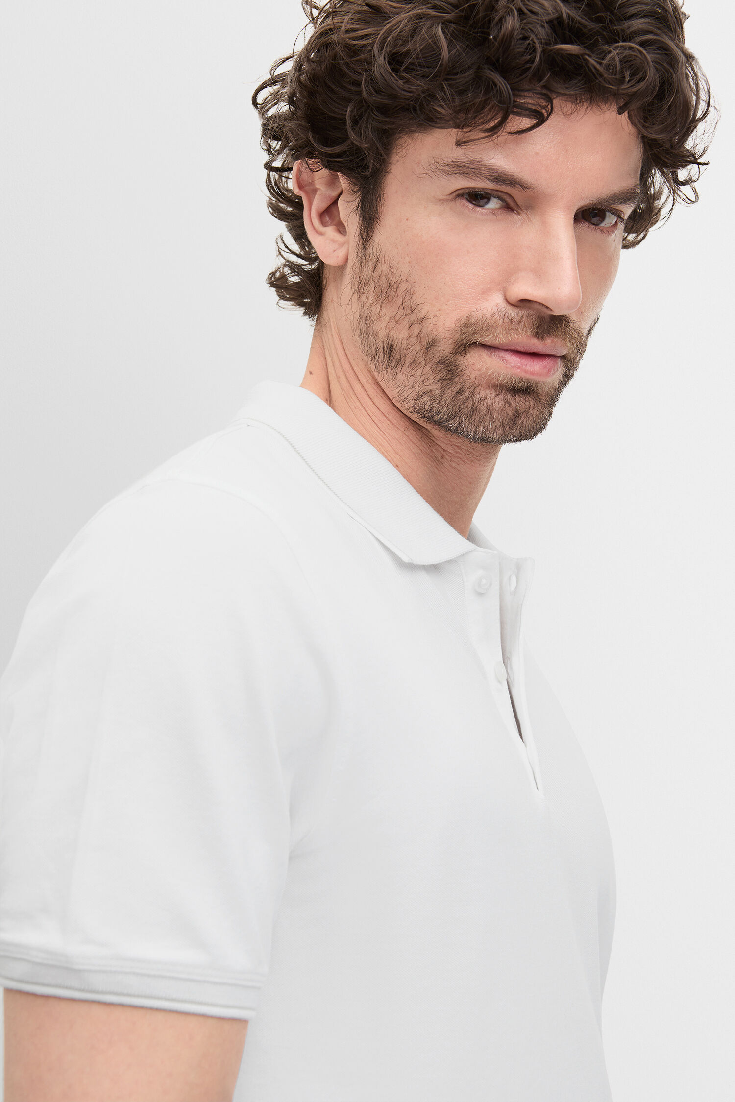 Gesicht, Kopf, Person, T-shirt, Hals