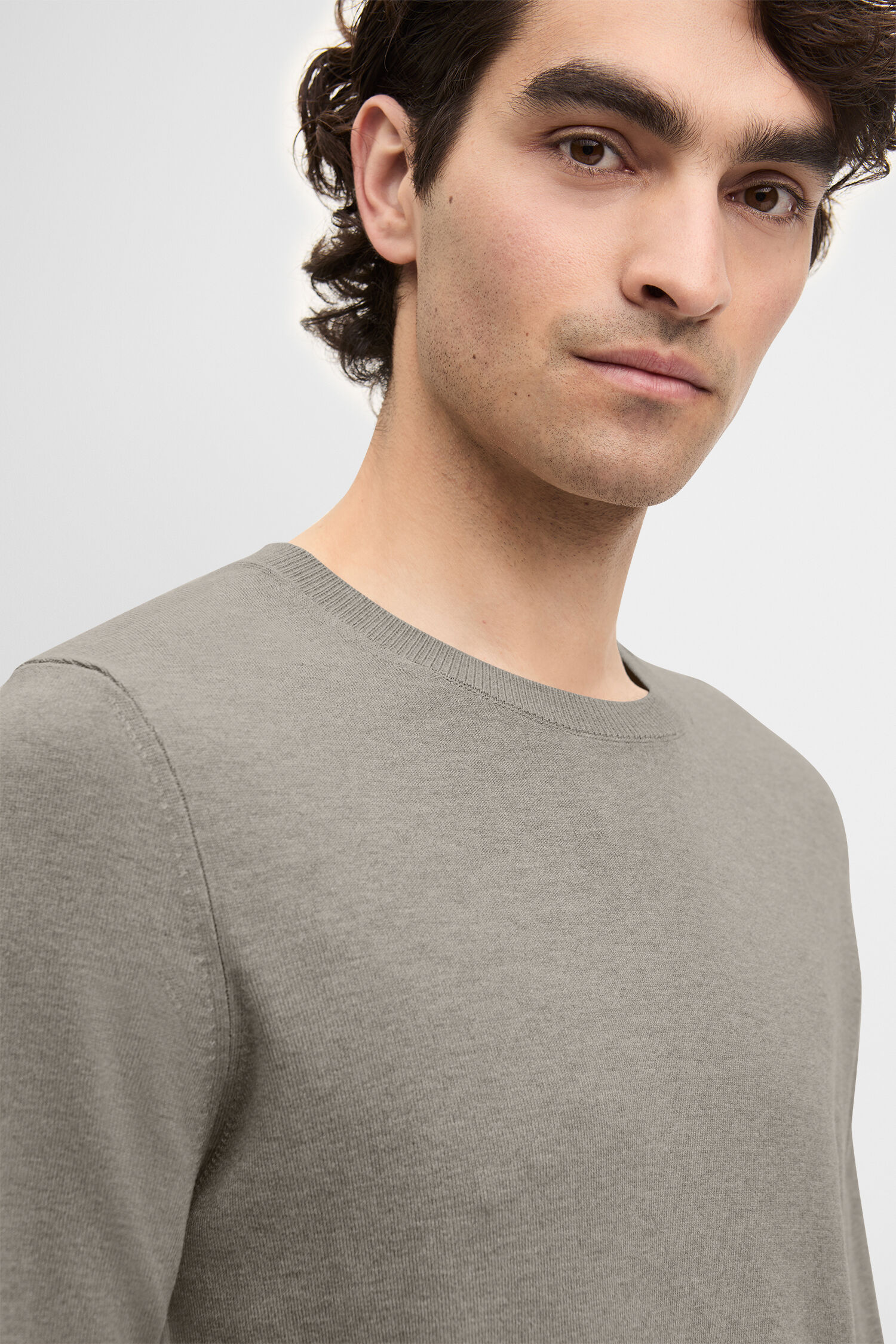 Pullover CINOAH Gesicht, Kopf, Hals, Person, Portrait