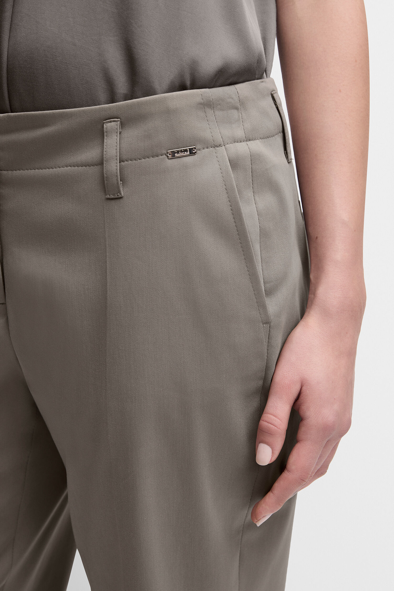 Bekleidung, Hosen, Person, Khaki