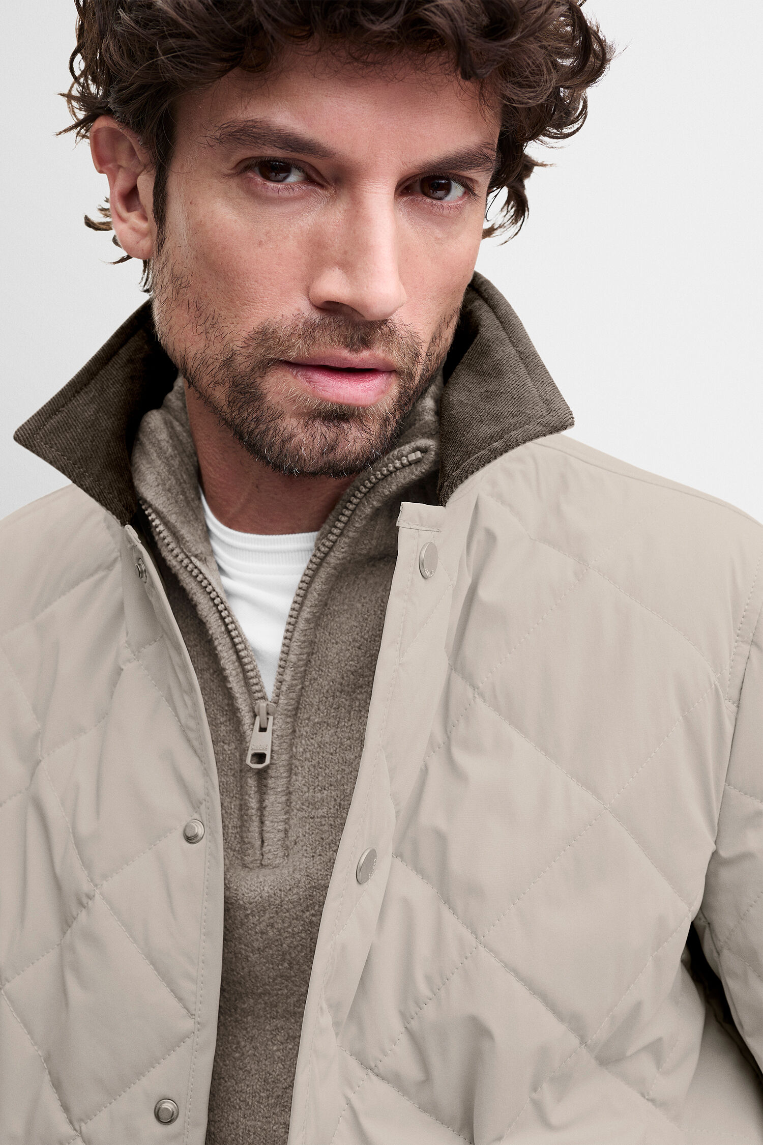 Quilted jacket, Beige jacket, Zippered fleece, Stand collar, Layering jacket