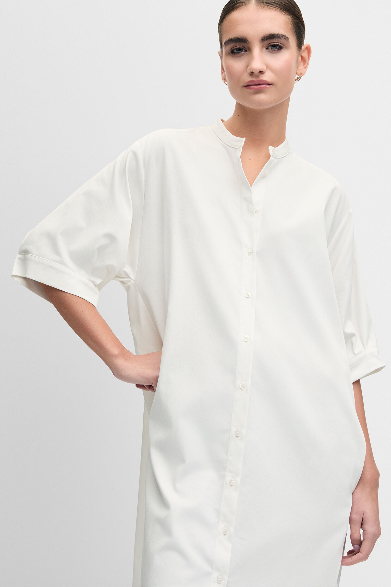 weiss, knielang, oversize, shirt dress, button placket