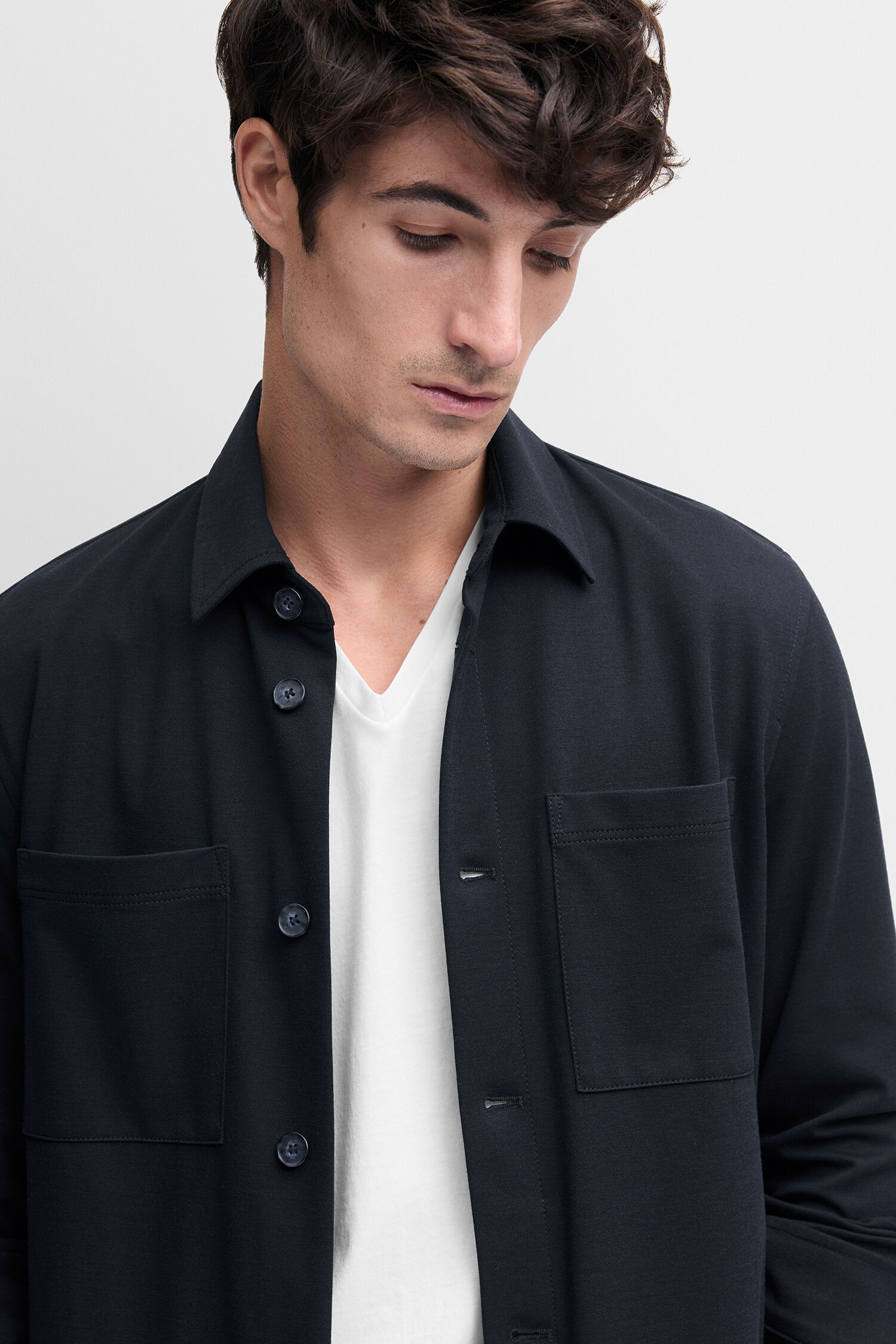 Person, Sitzen, Blazer, Formelle Kleidung, Anzug