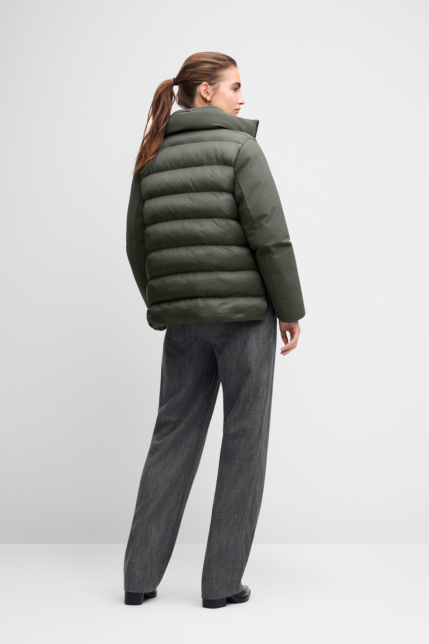 Pufferjacke, Kapuze, Olivgrün, Daunenoptik, gerade geschnitten