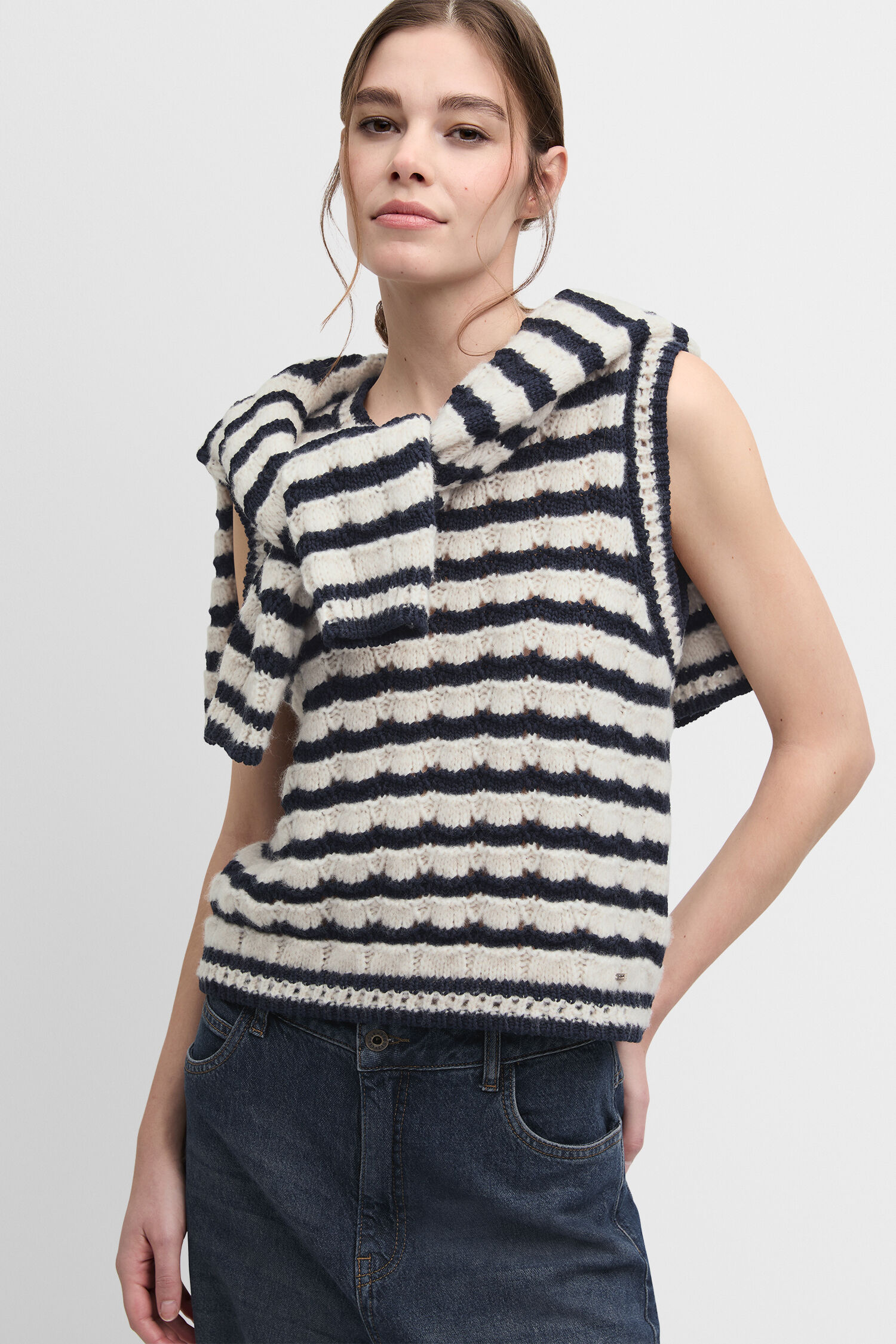 Bluse, Kleidung, Pullover, Person, Jeans