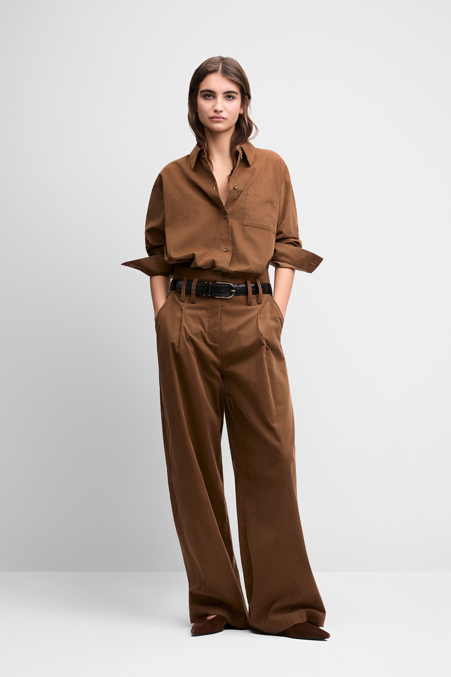 braun, Hosenanzug, Oversize-Shirt, Lederoptik, weite Hose