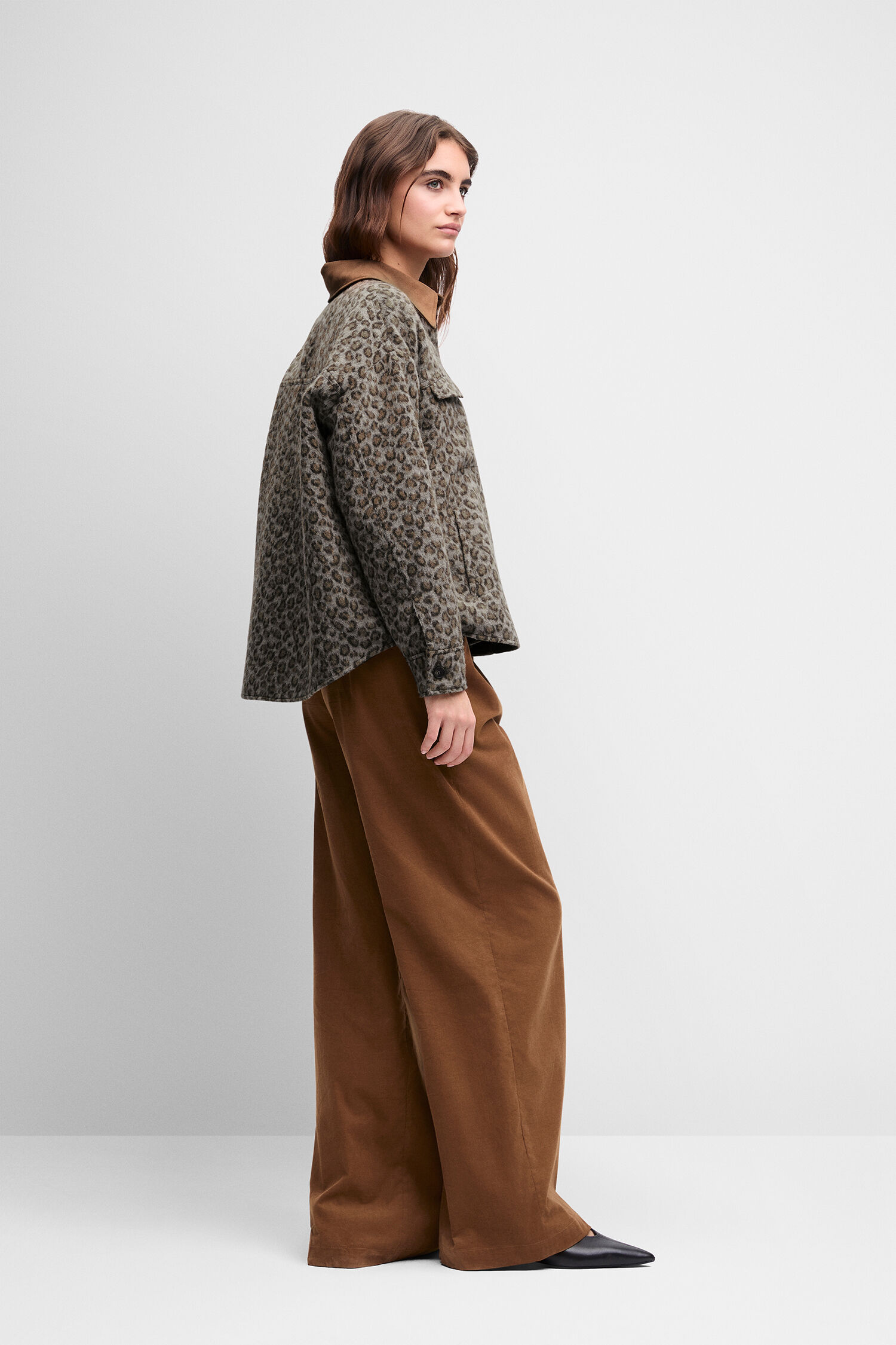 Leopard-Print, Wildleder-Kragen, Oversized-Jacke, Loch-Optik, Lederhose