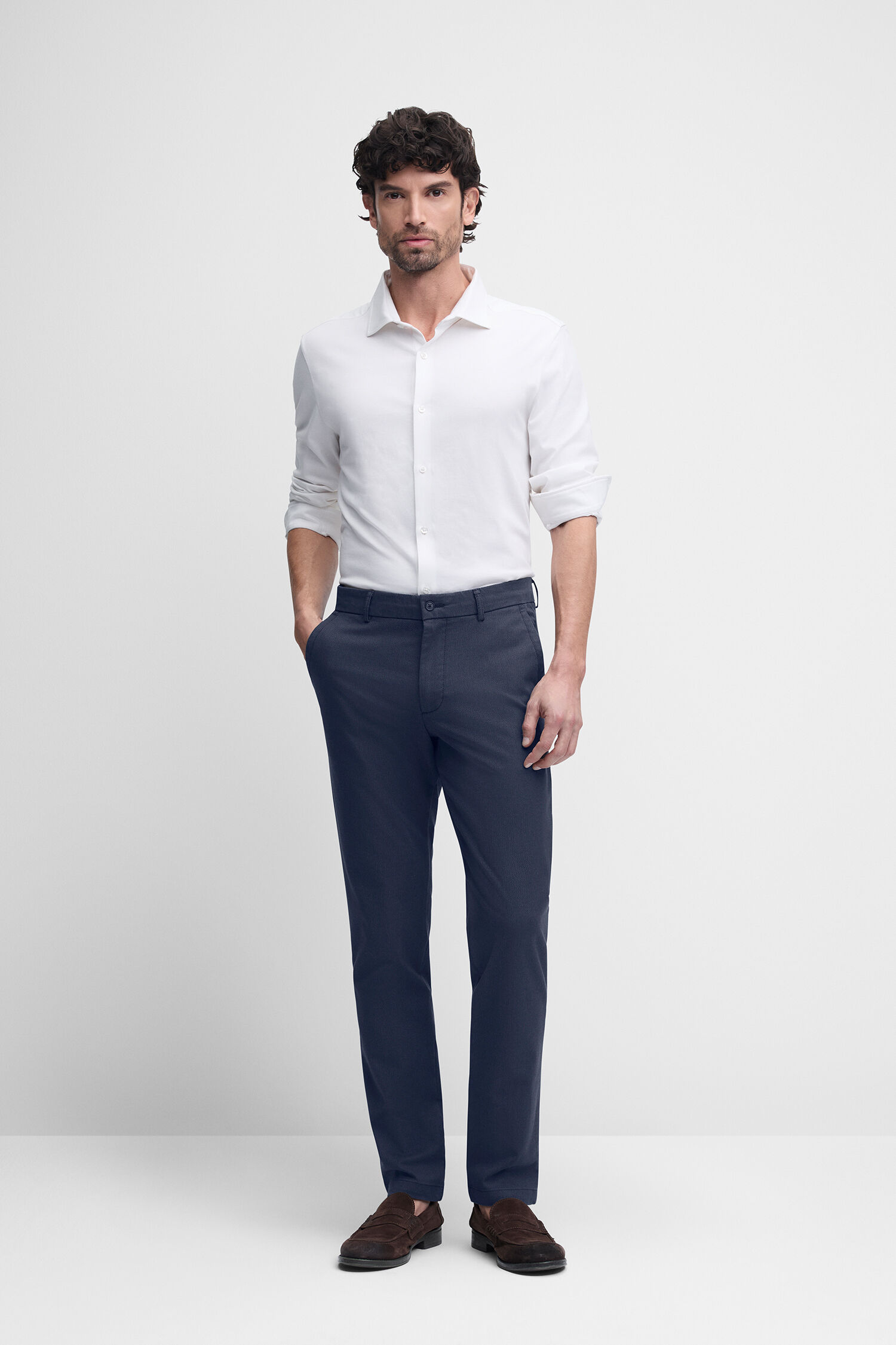 Hemd, Hosen, Erwachsener, Mann, Person - dunkelblau