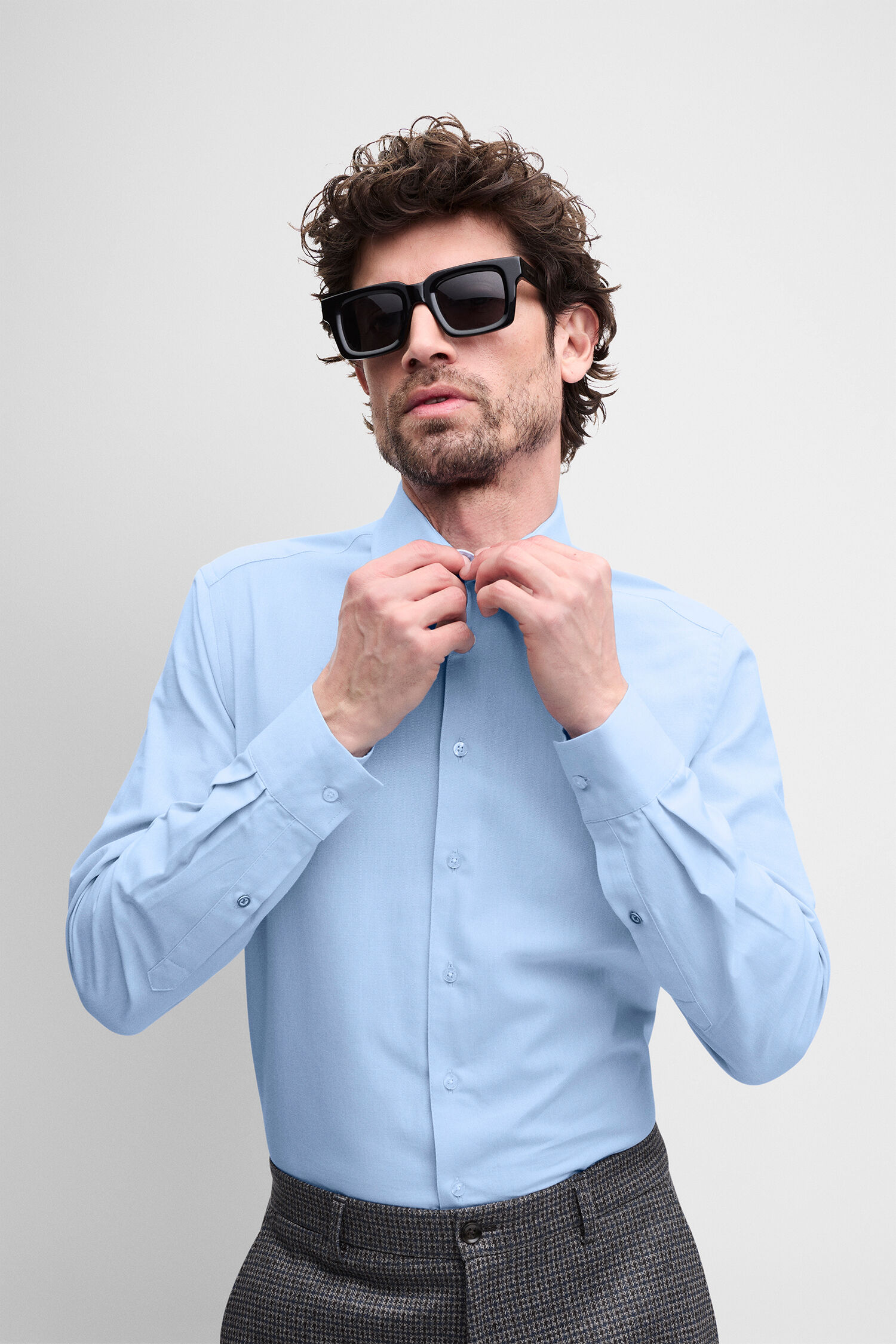 Hemd, blaues Hemd, Knopfleiste, Slim-Fit, Sonnenbrille