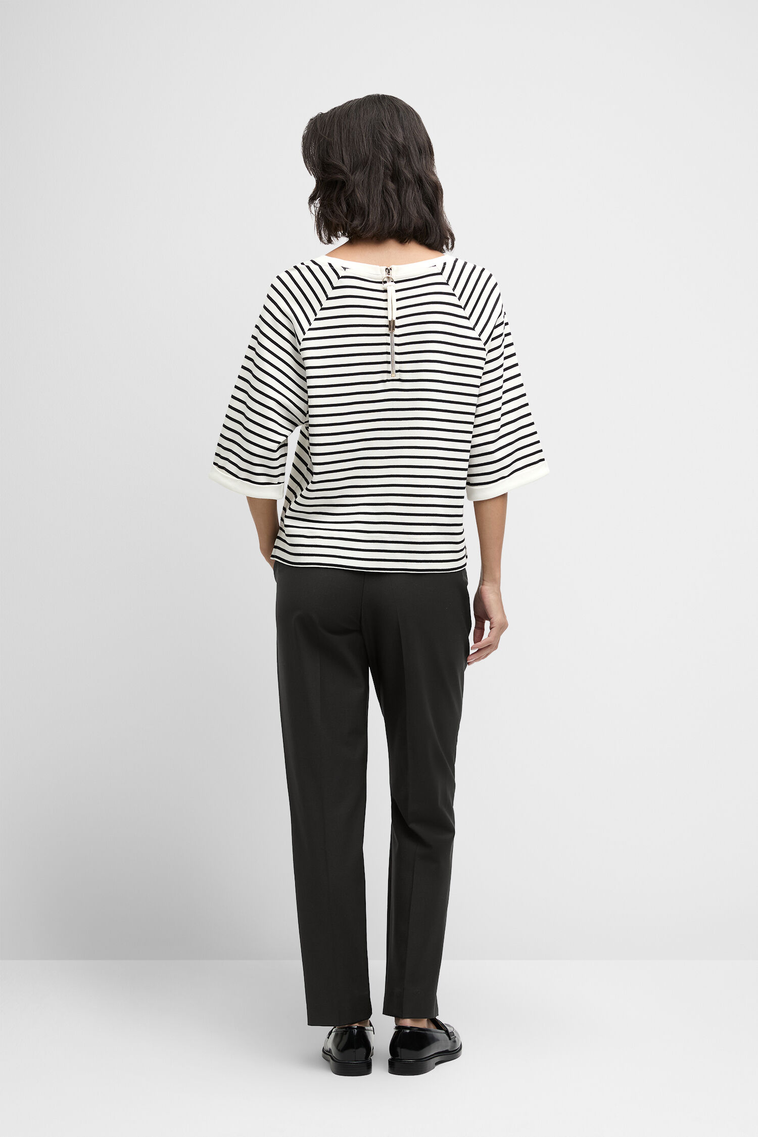 Bluse, Hosen, Hemd, Person, T-shirt