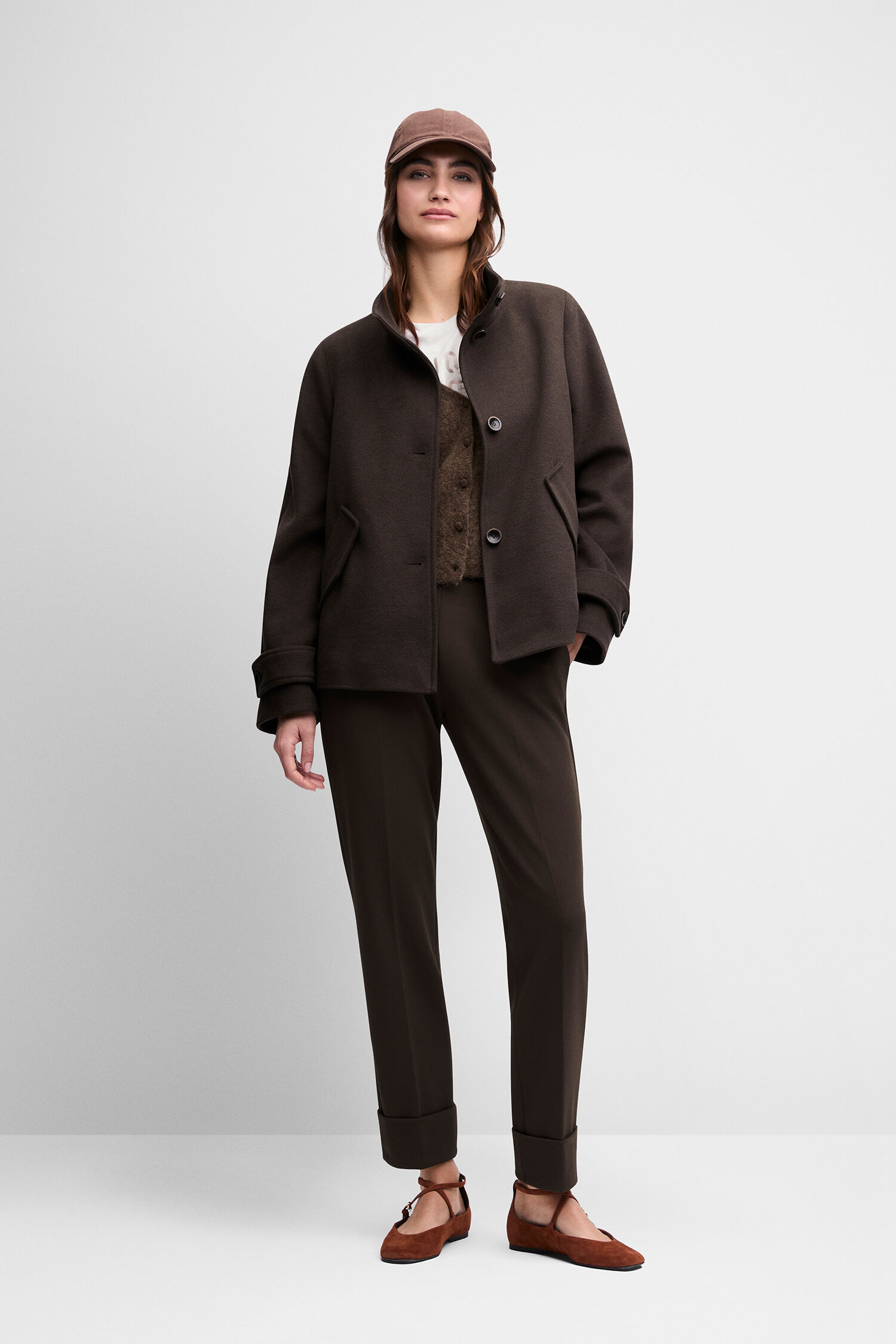 Hose, Jacke, Mütze, Ballerinas, Braun