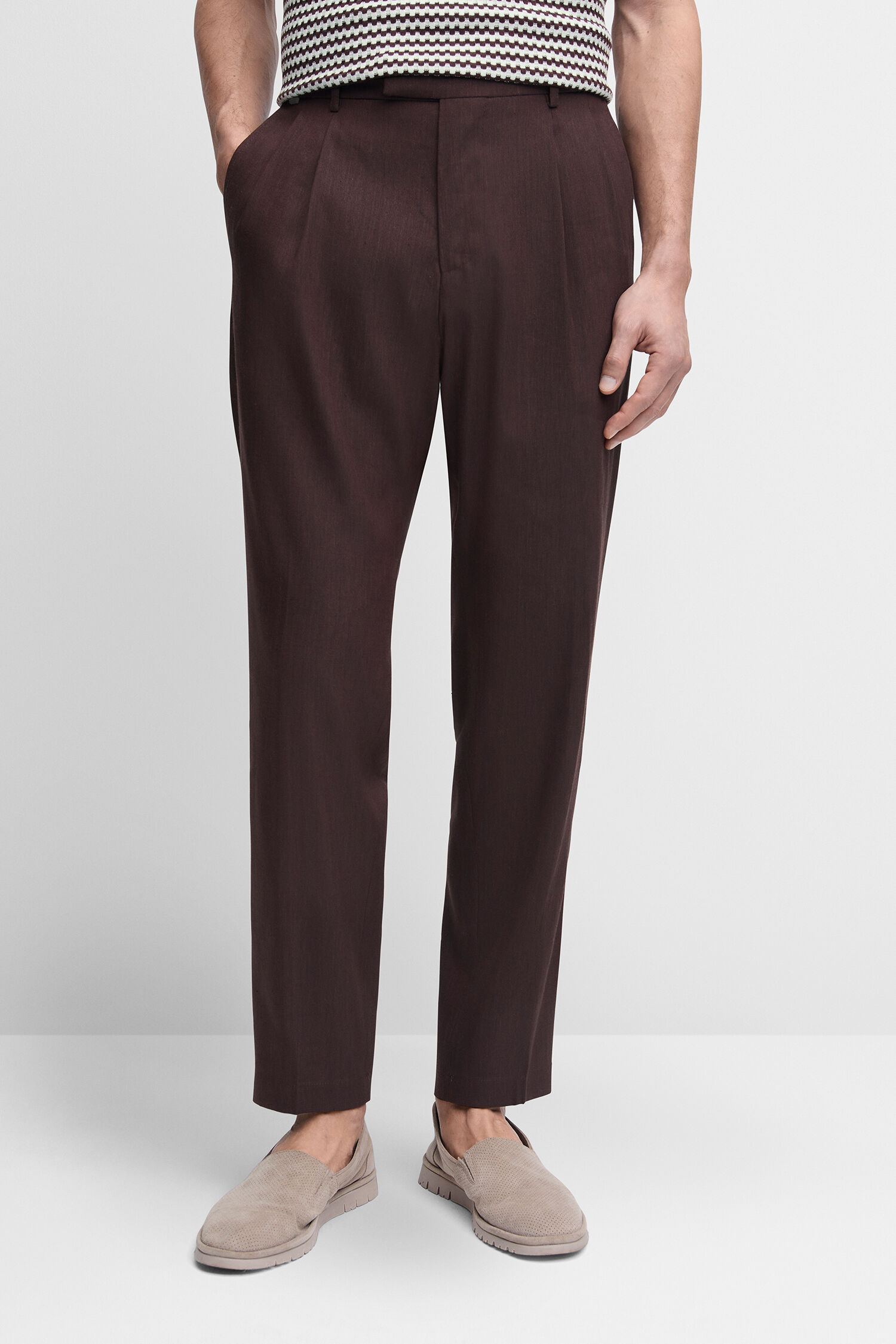 Hosen, Bluse, Erwachsener, Mann, Person