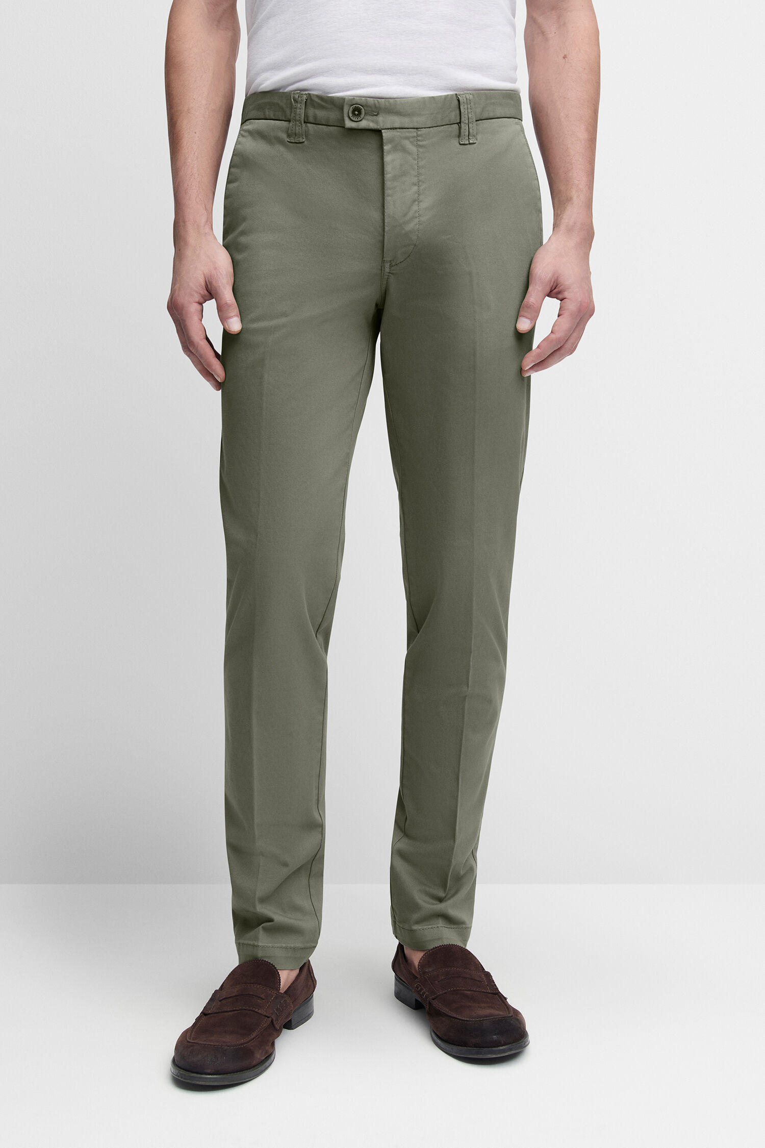 T-shirt, Hosen, Erwachsener, Mann, Person