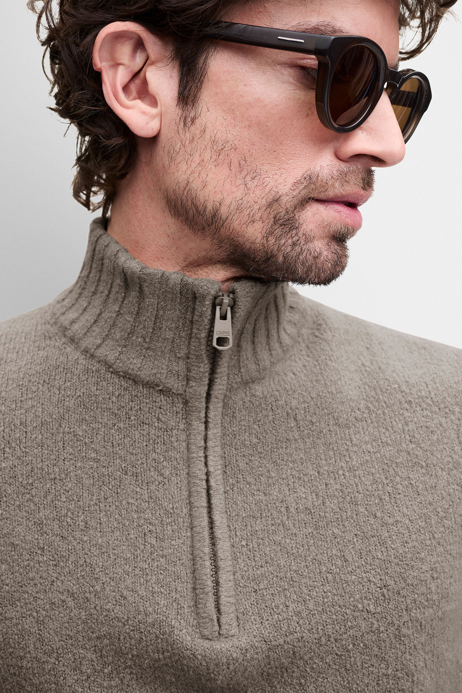 Sonnenbrille, Brille, Kragenpullover, Fleesepullover, Zipper