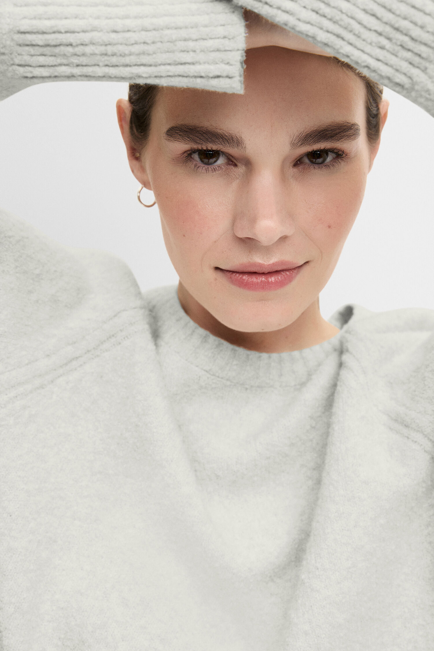 Pullover CIZARO Person, Portrait, Erwachsener, Weiblich, Frau