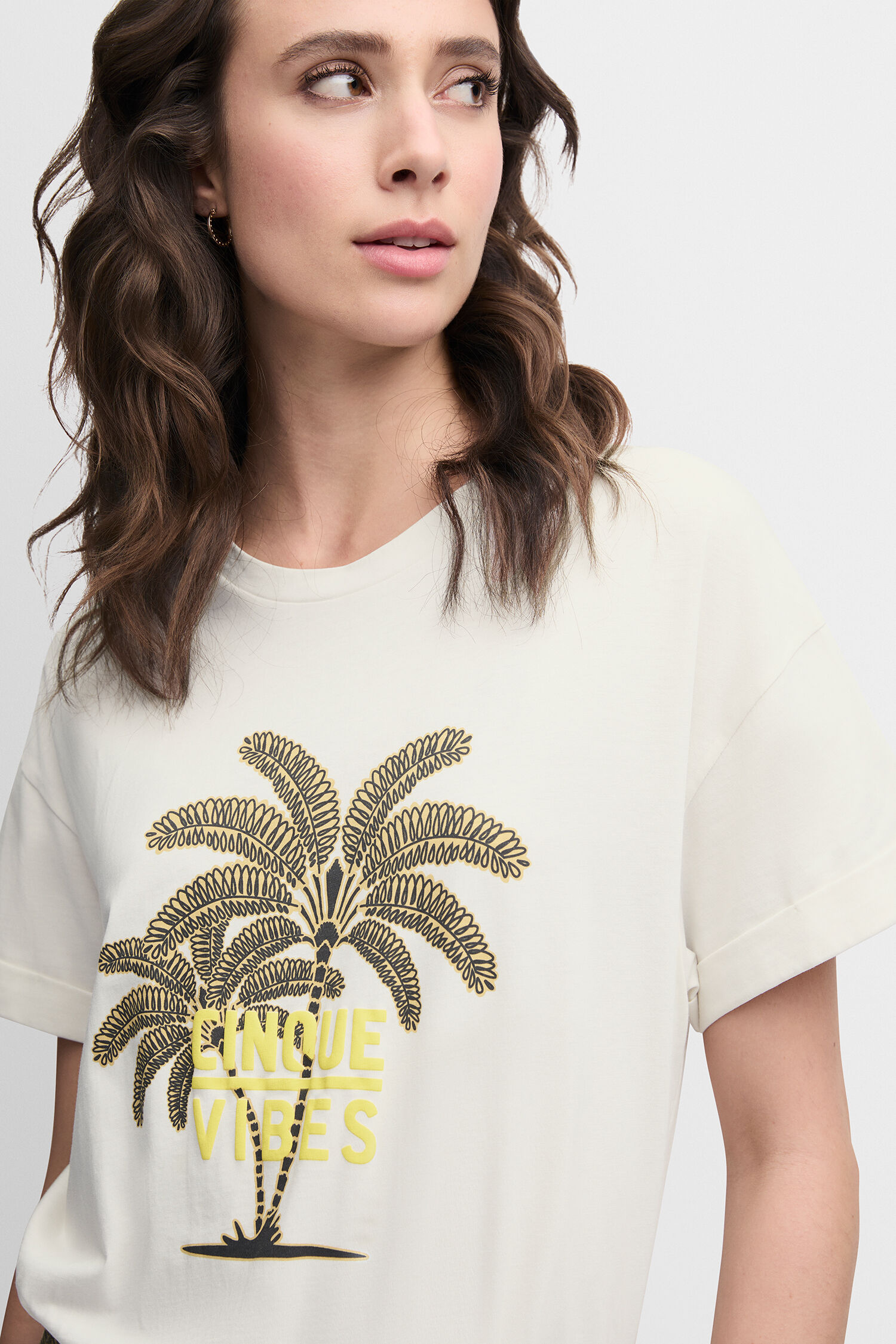 T-shirt, Bluse, Erwachsener, Person, Frau