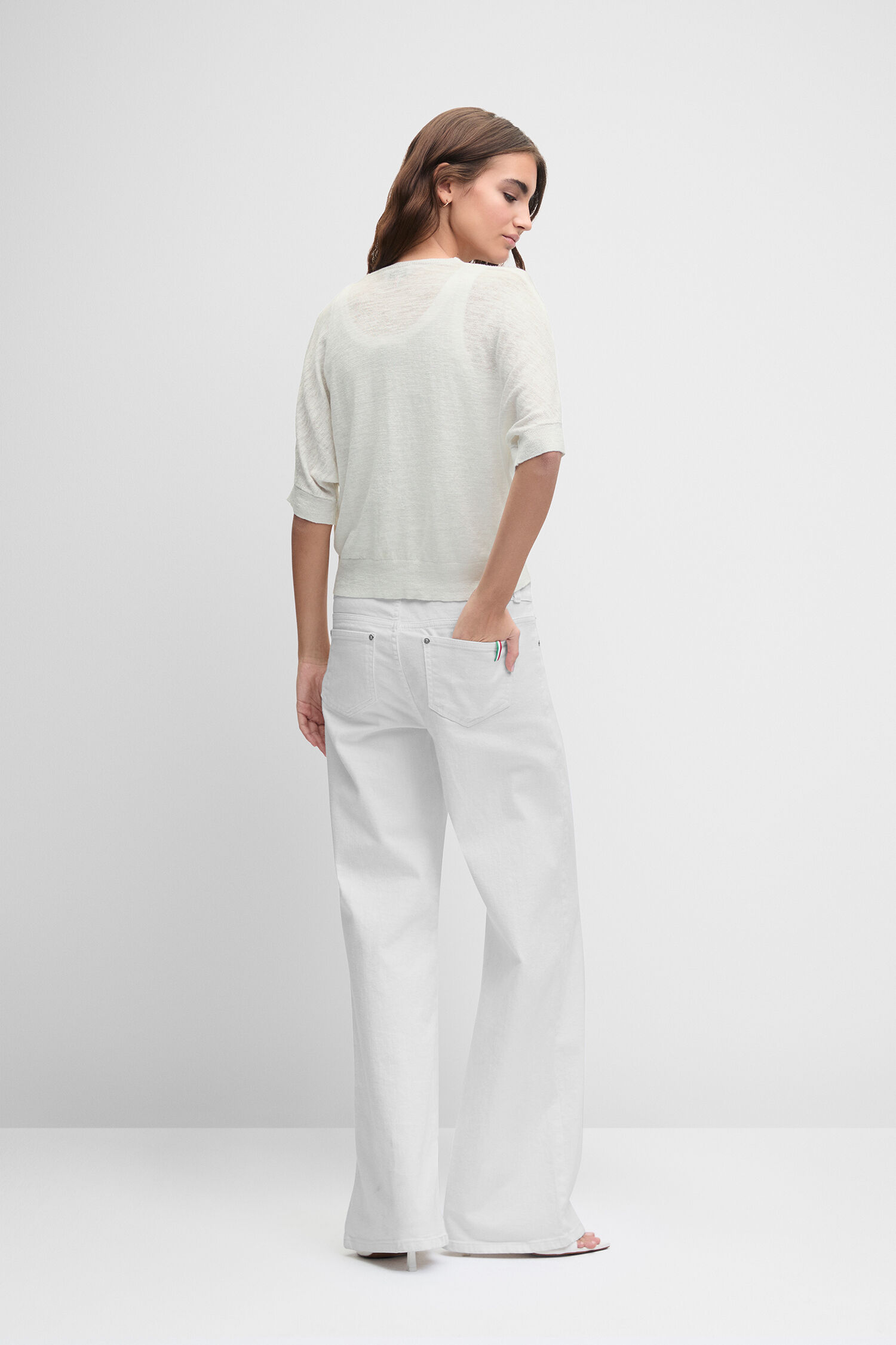 weisses-top, loose-fit, dünne-bluse, 3/4-ärmel, knöchellange-hose