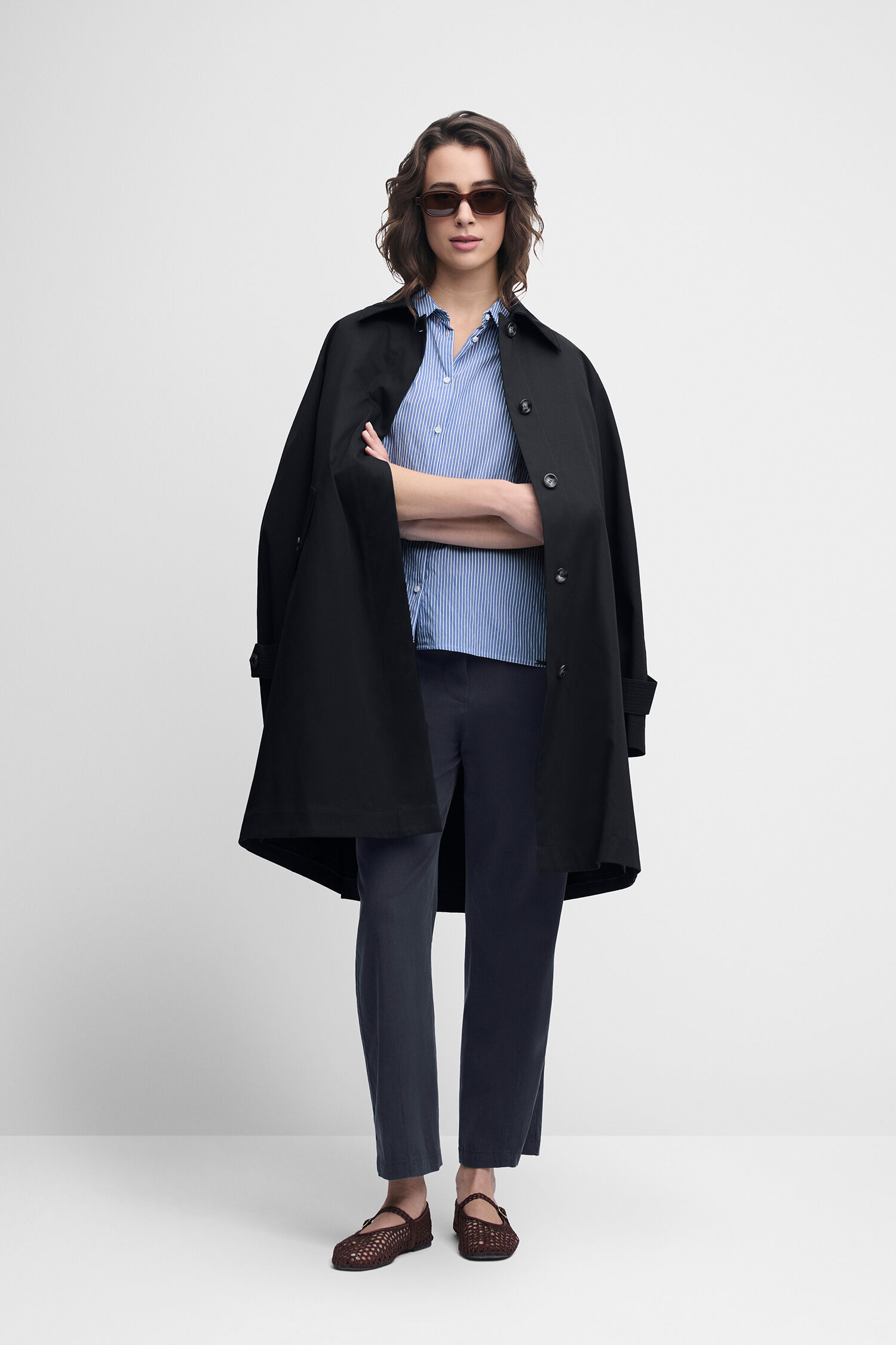 Bekleidung, Mantel, Sonnenbrille, Person