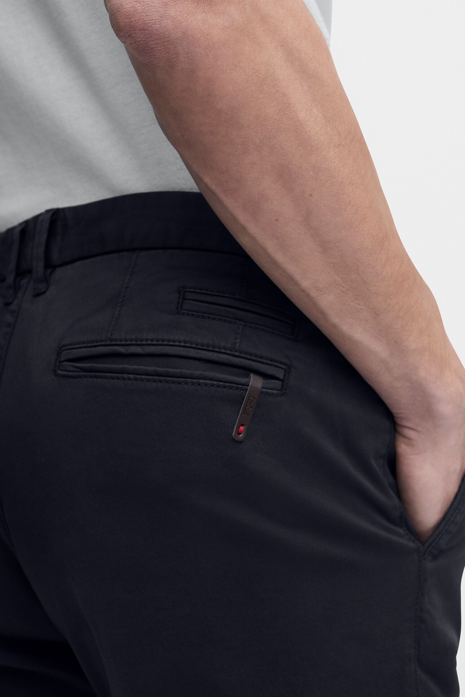 Hosen, Langarm, Rock, Person, Mantel, Hosen, Erwachsener, Männlich, Mann, Person