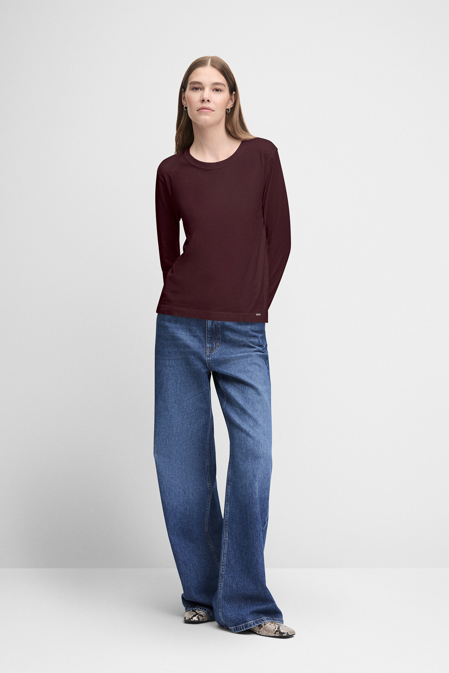 Hosen, Langarm, Jeans, Person, Frau