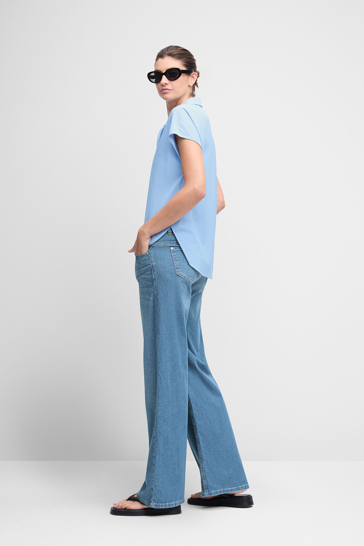 Hosen, Jeans, Sonnenbrille, Person, Schuh