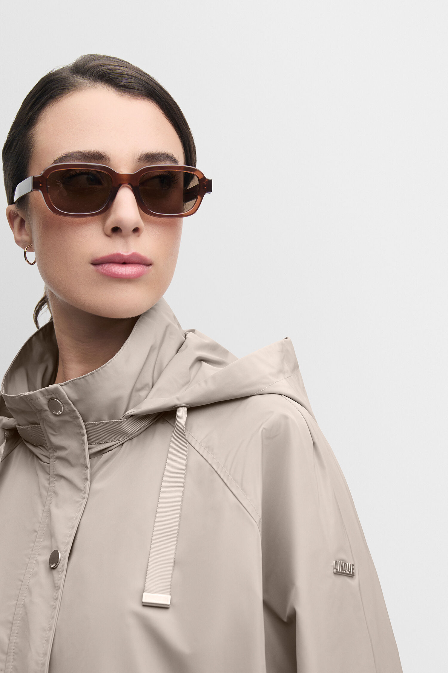 Mantel, Sonnenbrille, Jacke, Person, Frau