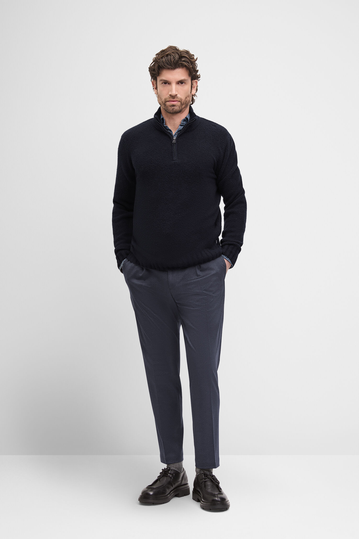 Langarm, Hosen, Erwachsener, Mann, Person