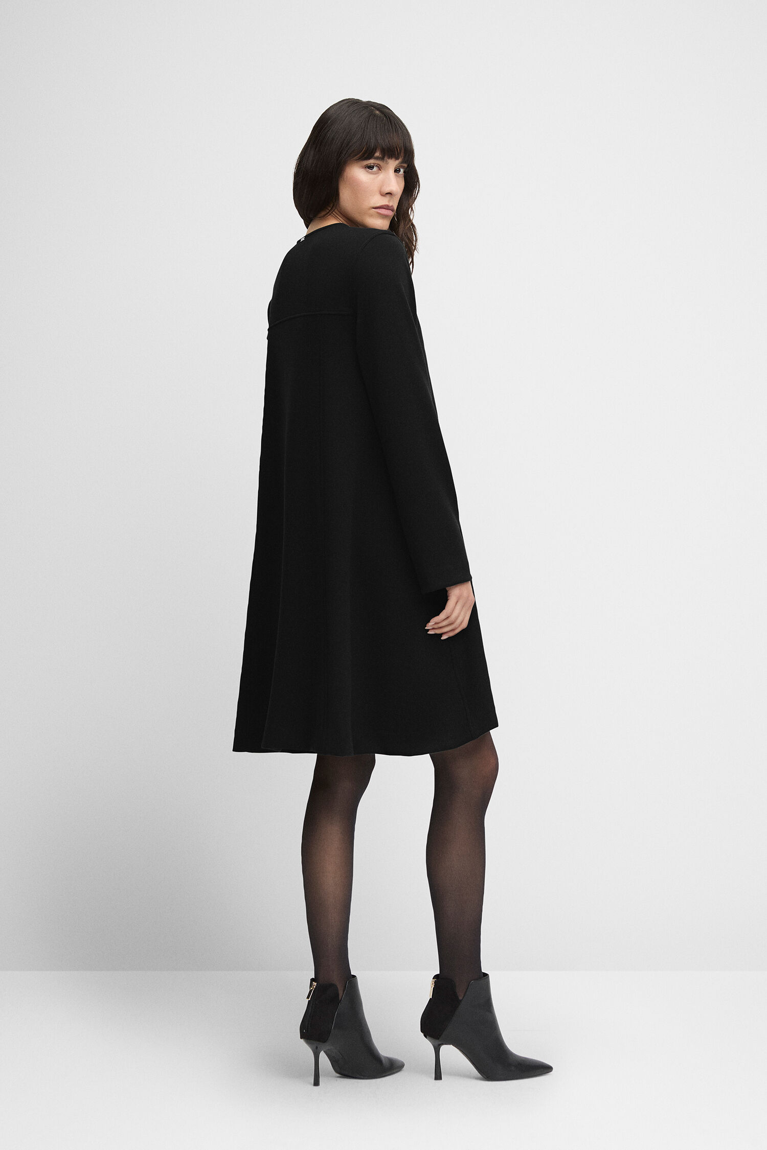 Kleid CIRIBIANA Schuh, Hoher Absatz, Mantel, Person, Frau