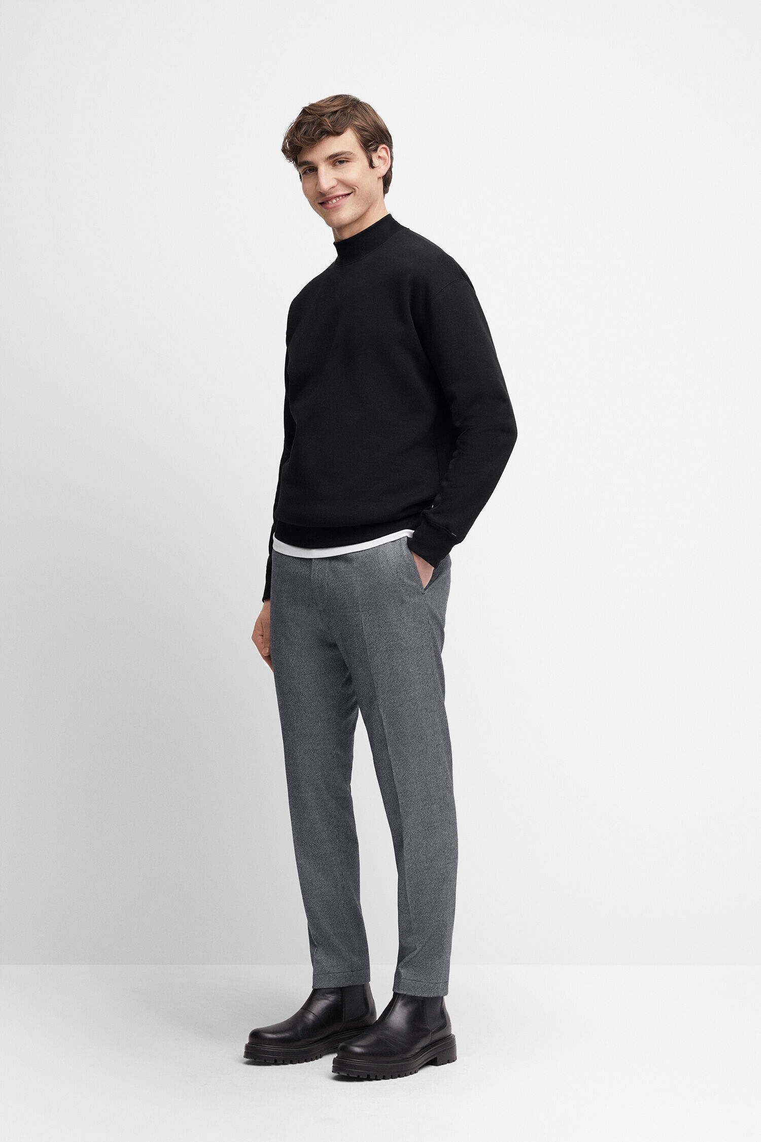 CINQUE-Sweatshirt-CISWIFO-schwarz-CI-7010-5915-99-243-S_211 CINQUE Sweatshirt CISWIFO schwarz CI-7010-5915-99-243-S 211