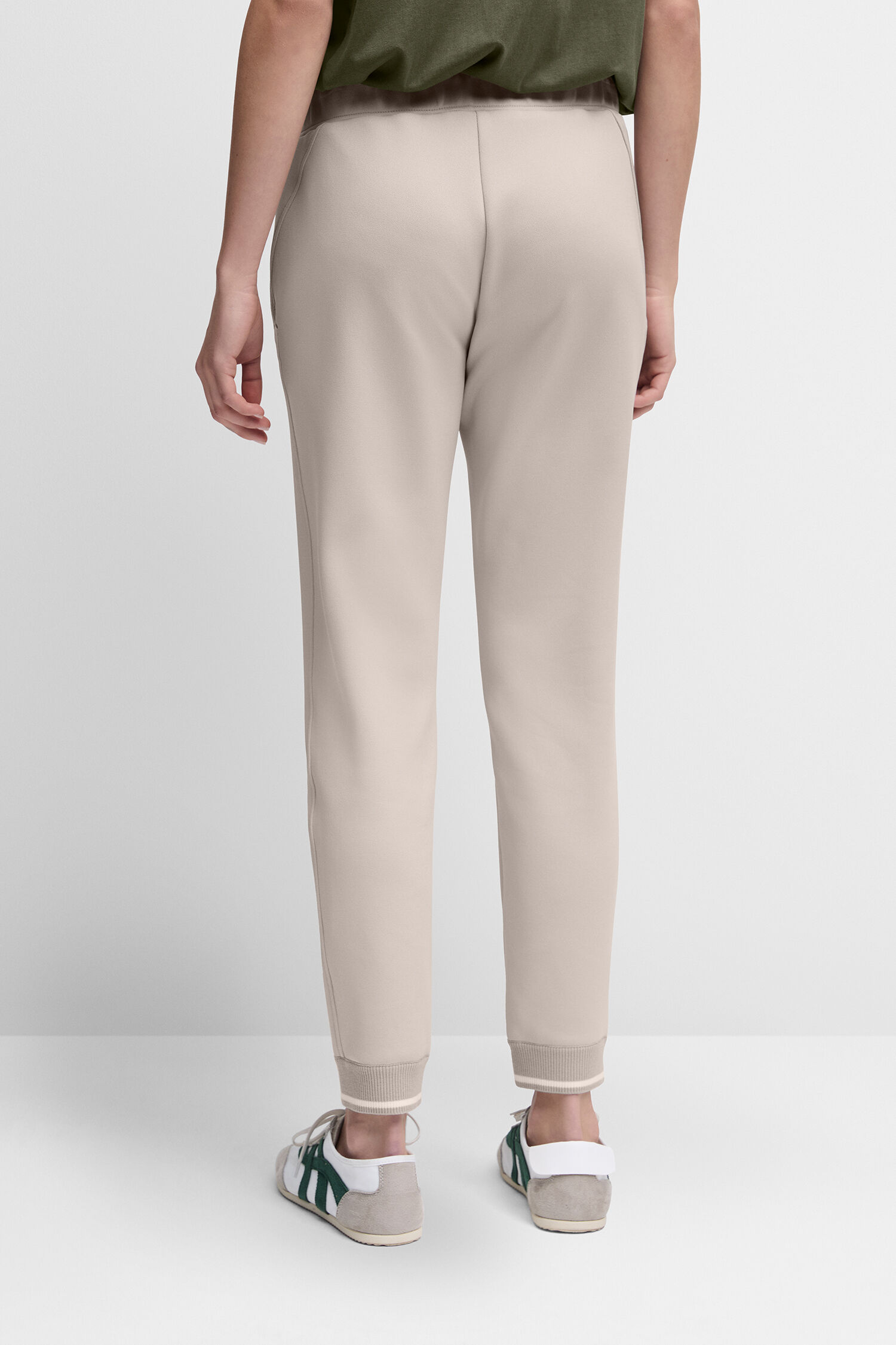 Bekleidung, Hosen, Khaki, Person